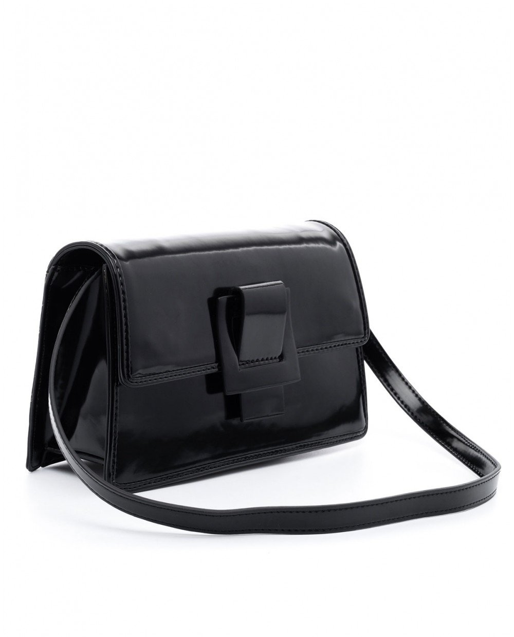 Τσάντα ώμου μαύρη λουστρίν.