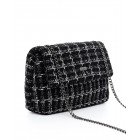 Τσάντα ώμου υφασμάτινη μπουκλέ με αλυσίδα.