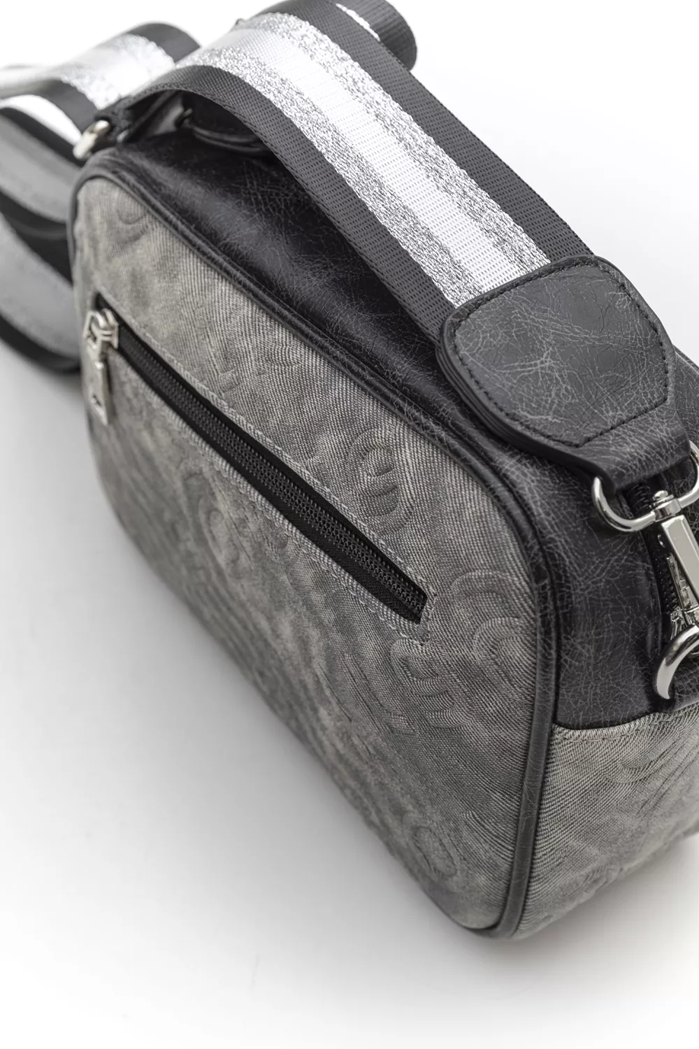 Μικρό χιαστί τσαντάκι με ιμάντα jean - Image 3