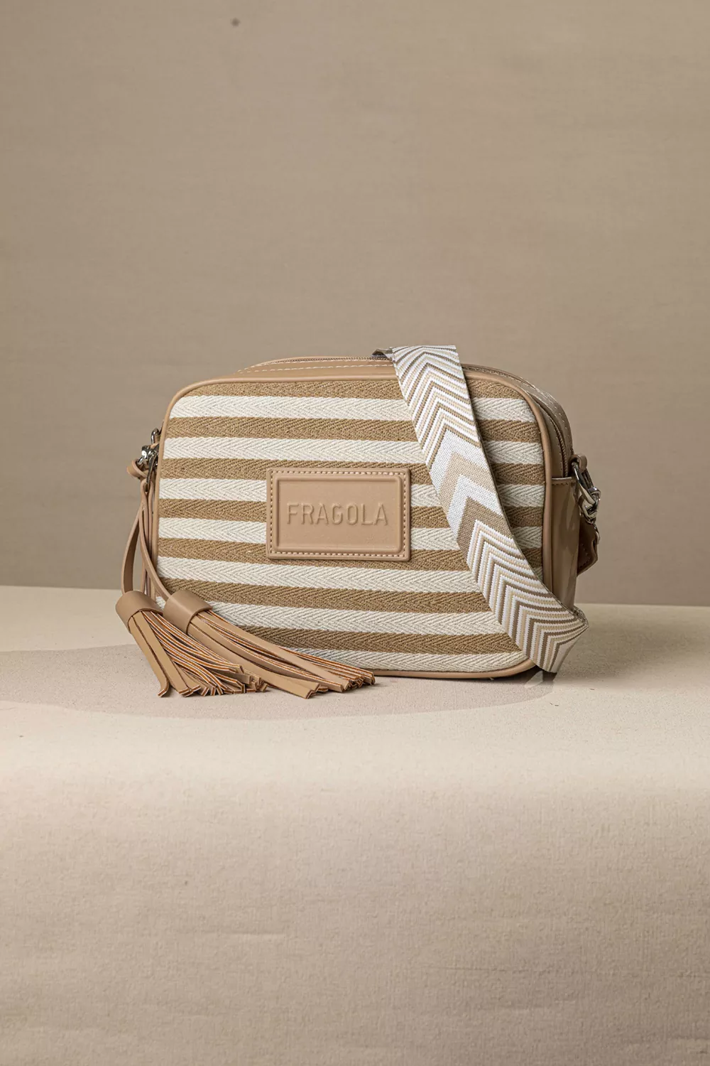 Χιαστί διθέσια τσάντα ώμου και χιαστί από καραβόπανο - Image 2