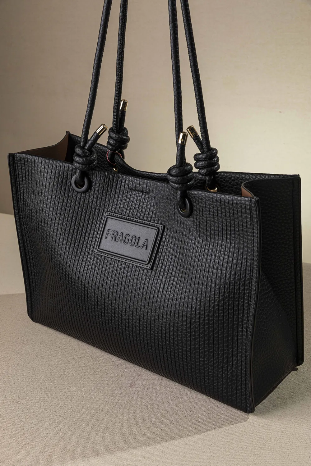 Μαλακή τετράγωνη τσάντα ώμου - Image 7