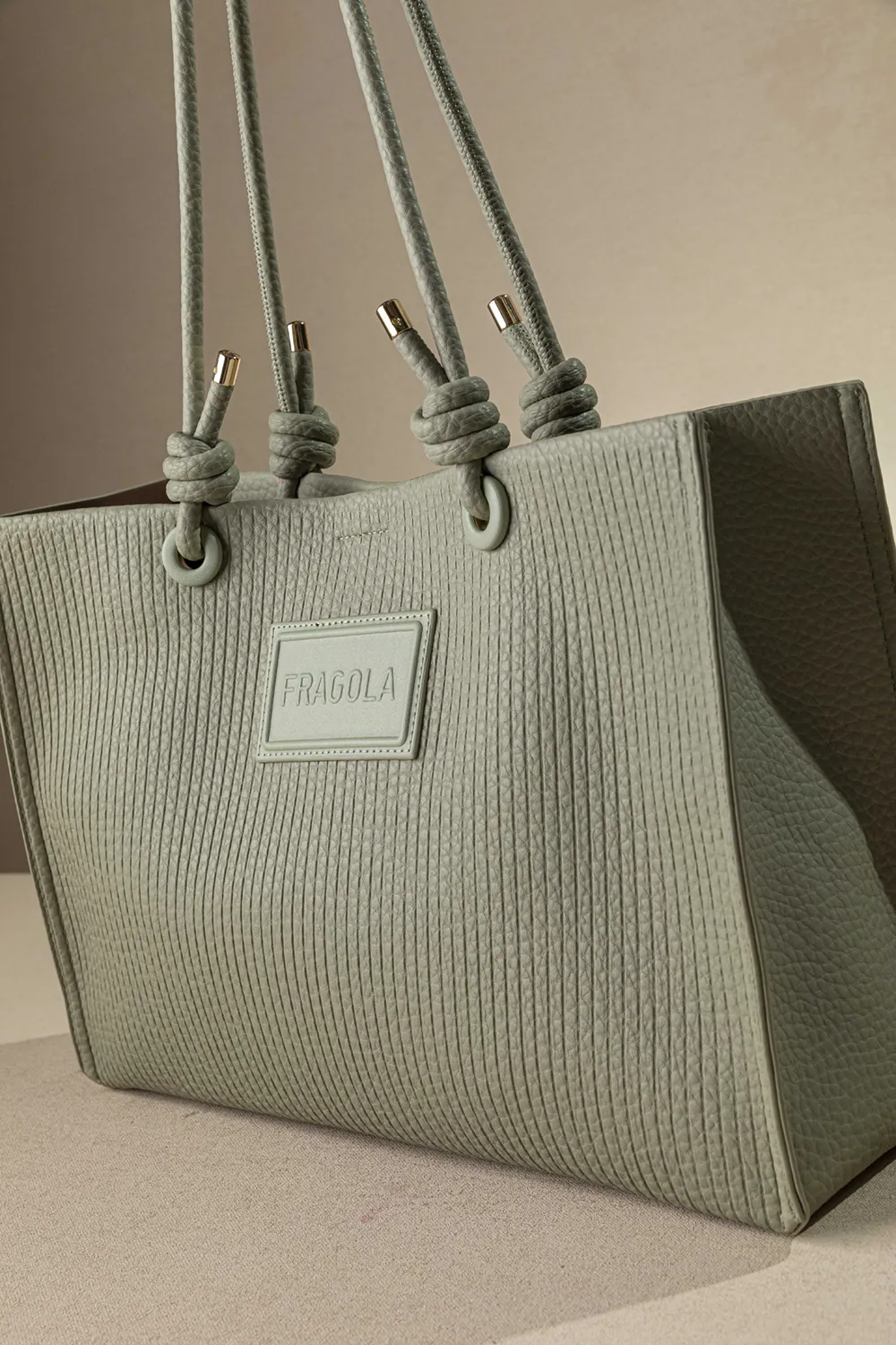 Μαλακή τετράγωνη τσάντα ώμου - Image 16