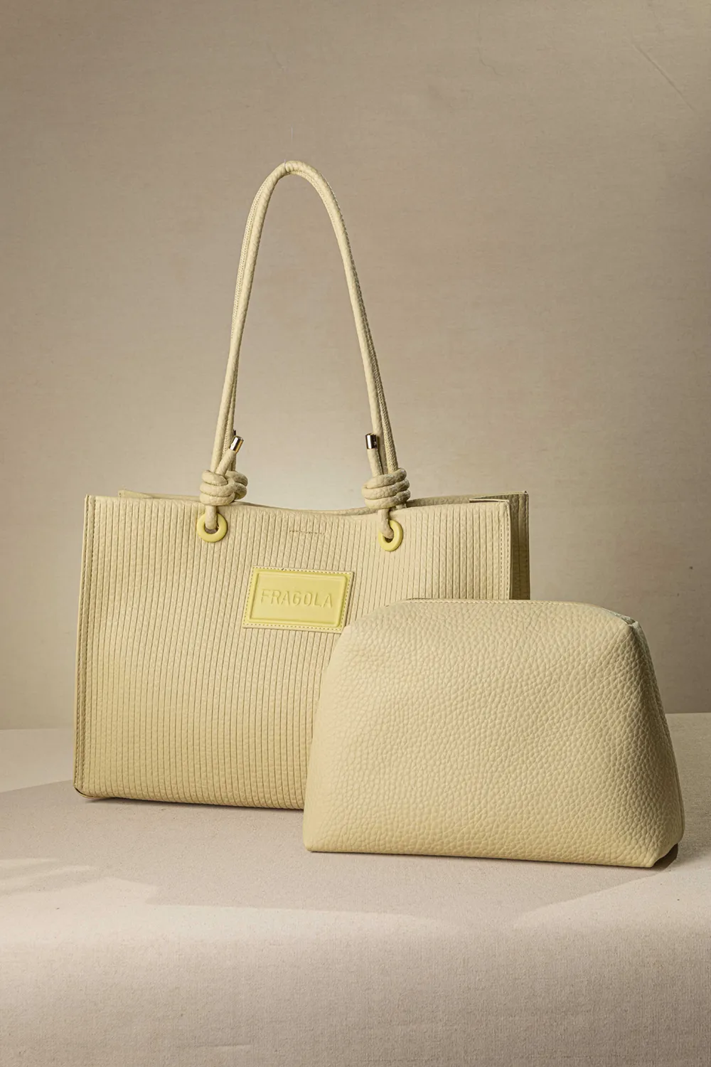 Μαλακή τετράγωνη τσάντα ώμου - Image 17