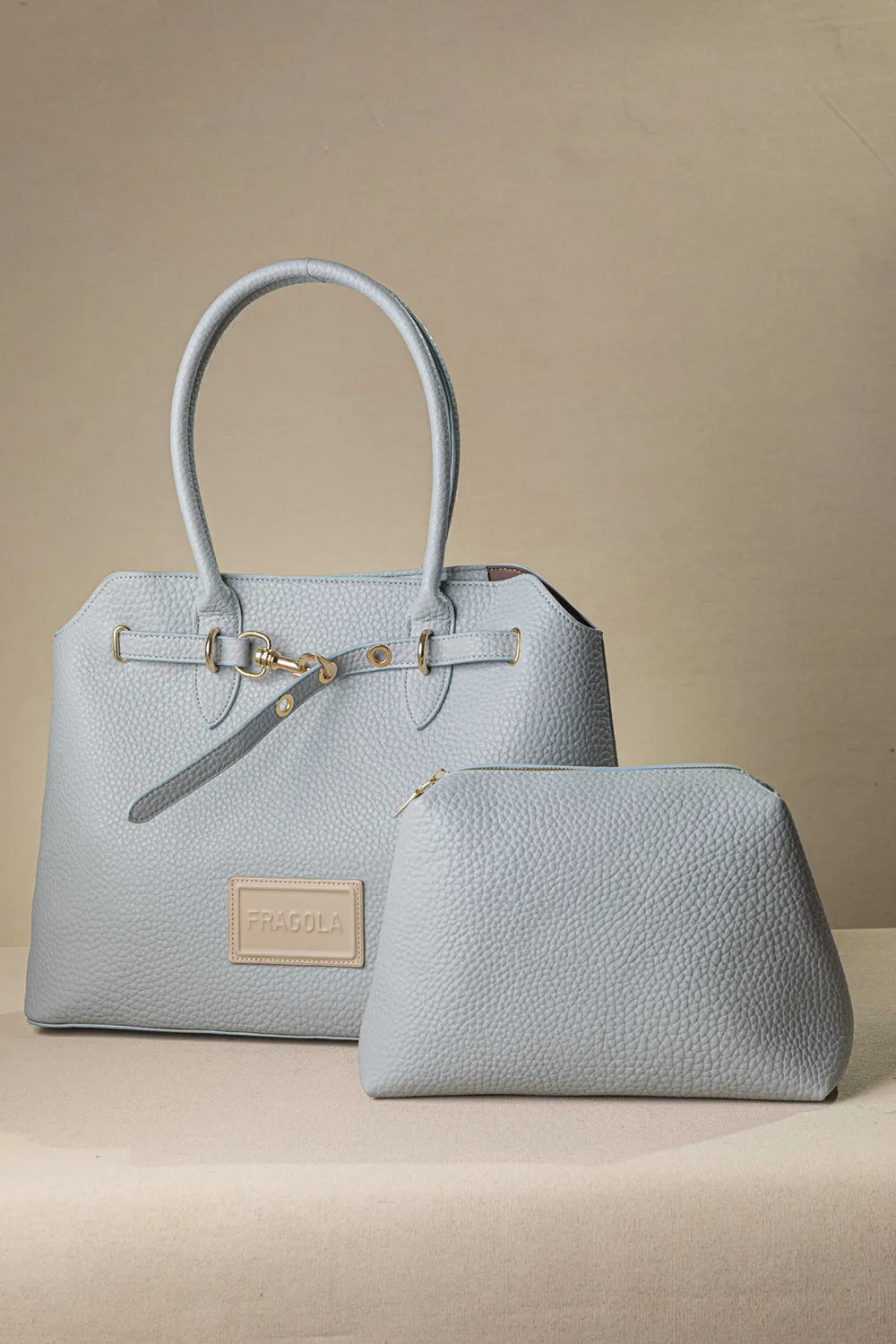 Μεγάλη τσάντα ώμου με εντυπωσιακό μεταλλικό κούμπωμα - Image 14