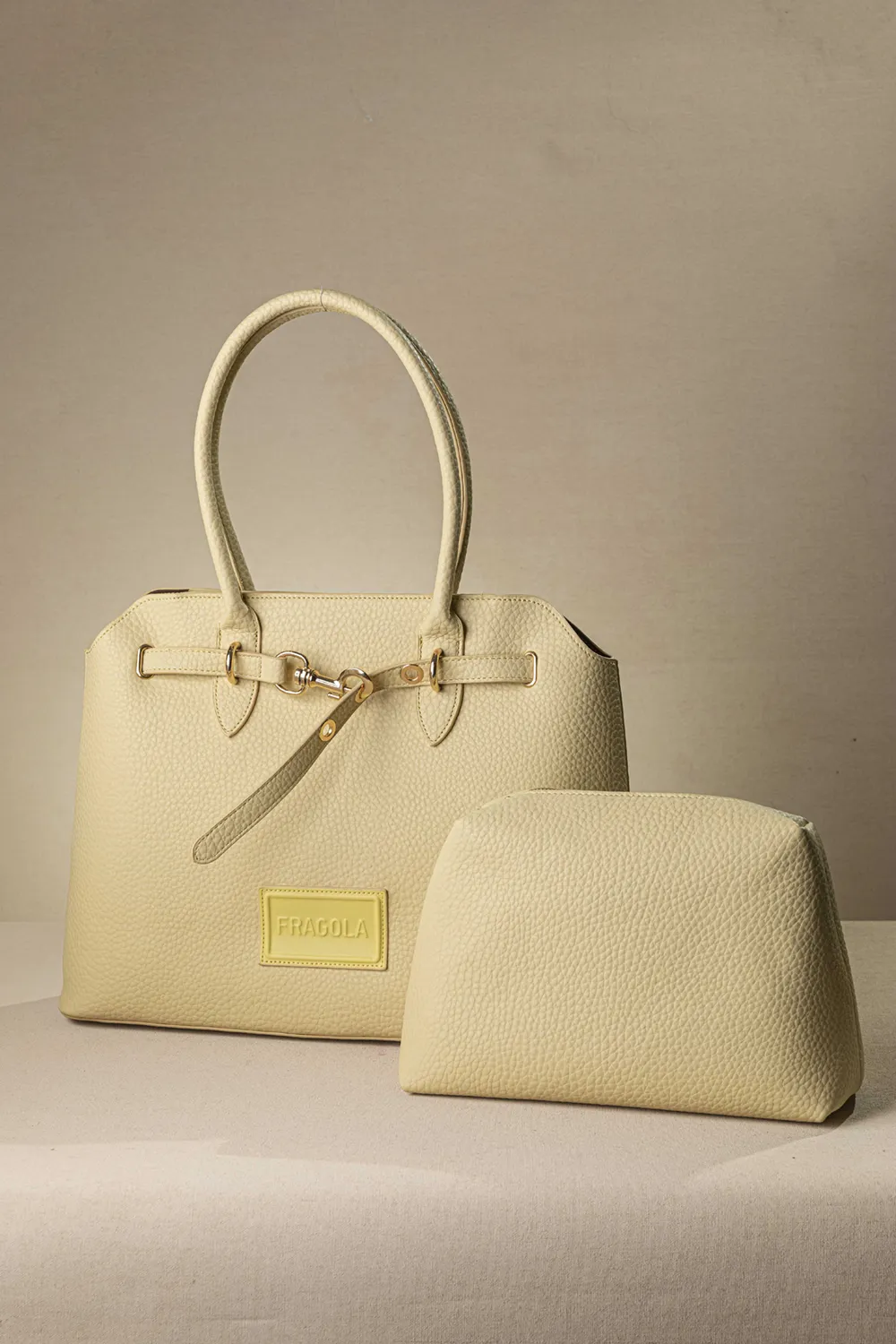 Μεγάλη τσάντα ώμου με εντυπωσιακό μεταλλικό κούμπωμα - Image 17